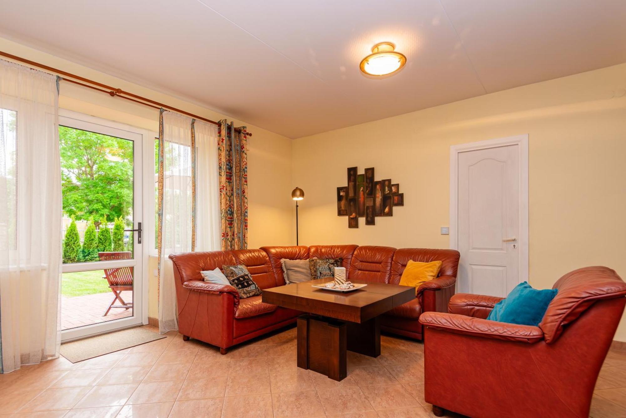 Family Inn Cottage With Terrace Παλάγκα Εξωτερικό φωτογραφία