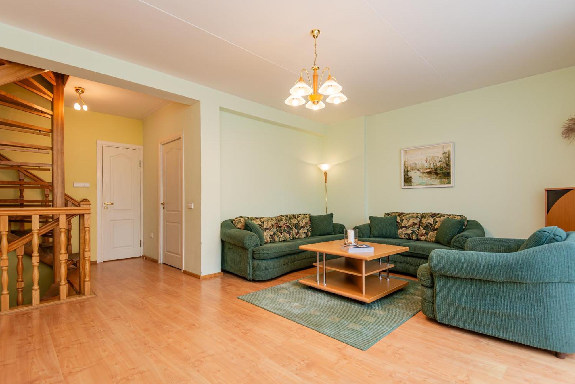 Family Inn Cottage With Terrace Παλάγκα Εξωτερικό φωτογραφία