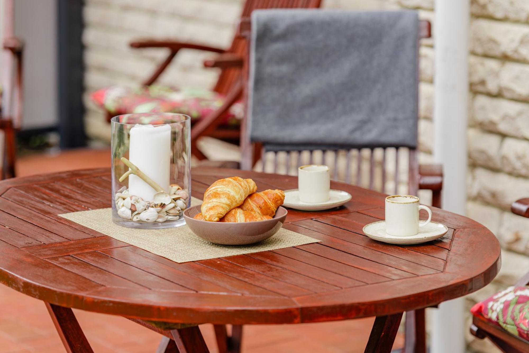 Family Inn Cottage With Terrace Παλάγκα Εξωτερικό φωτογραφία