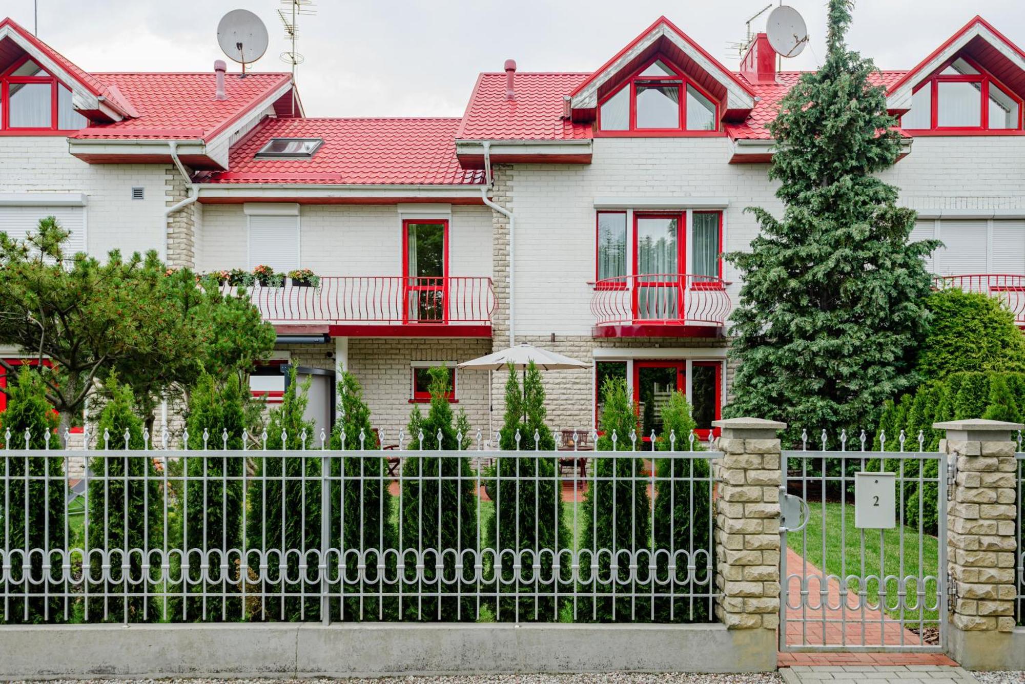 Family Inn Cottage With Terrace Παλάγκα Εξωτερικό φωτογραφία